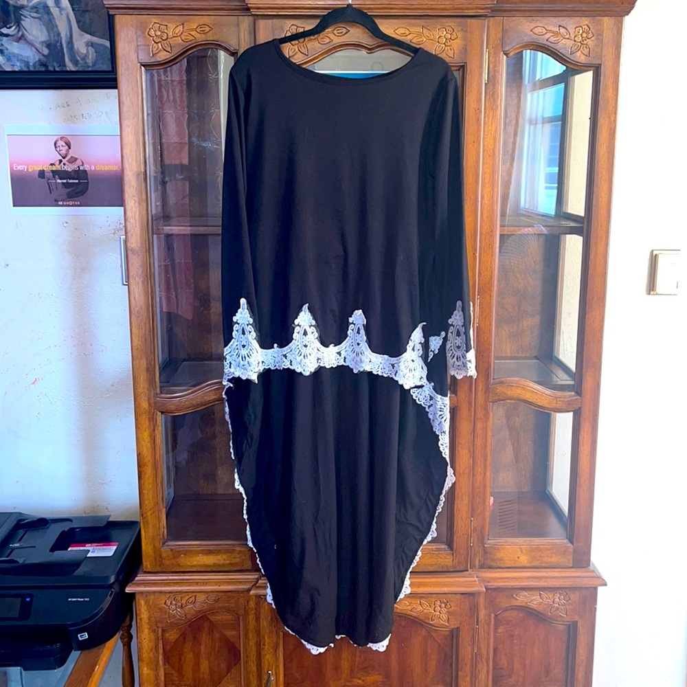 Black Hilow shirt with white lace